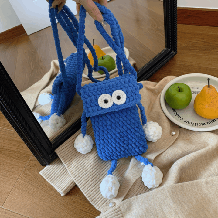 フラップデザインニットモンスタースマホサコッシュ【その他のタイプ】