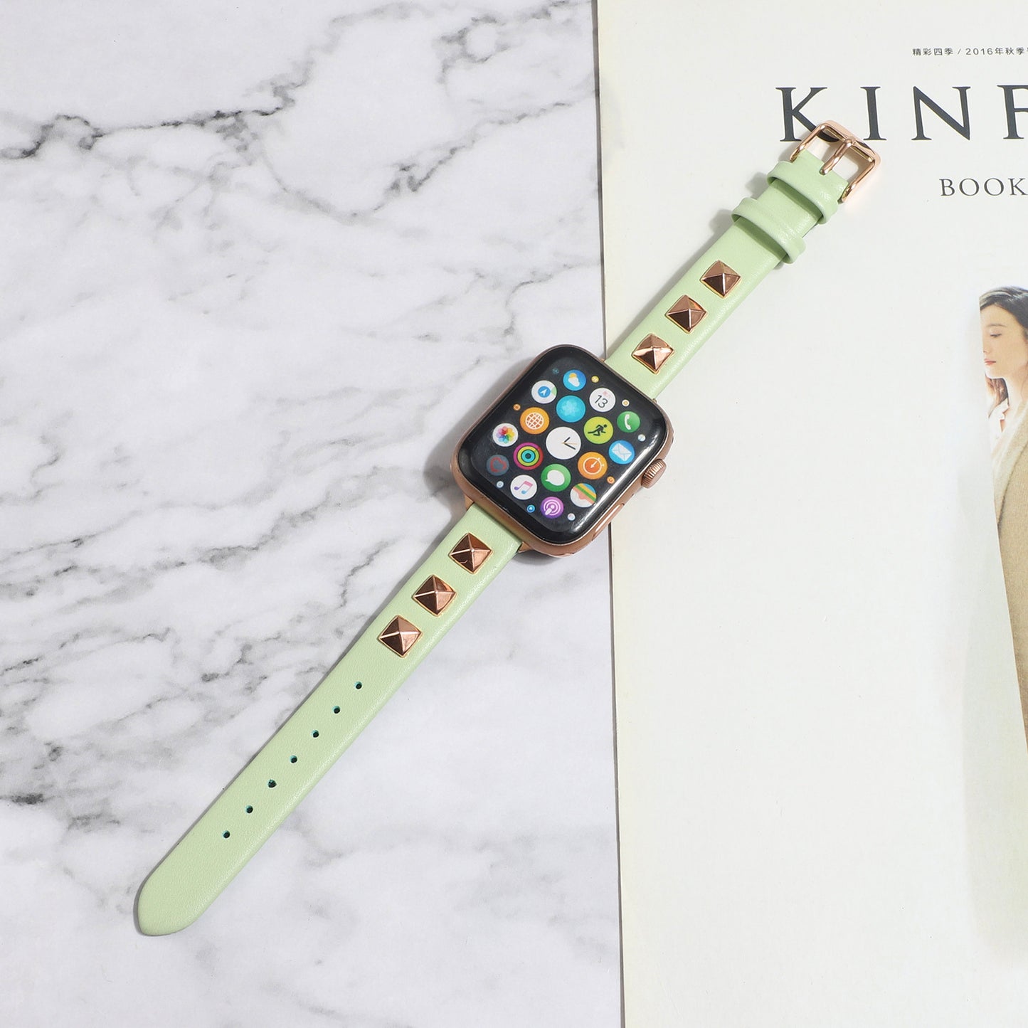 【スタッズが輝く】モードレザーアップルウォッチバンド【Apple Watch】
