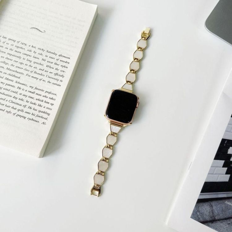 【上品に煌めく】シェルデザインアップルウォッチバンド【Apple Watch】