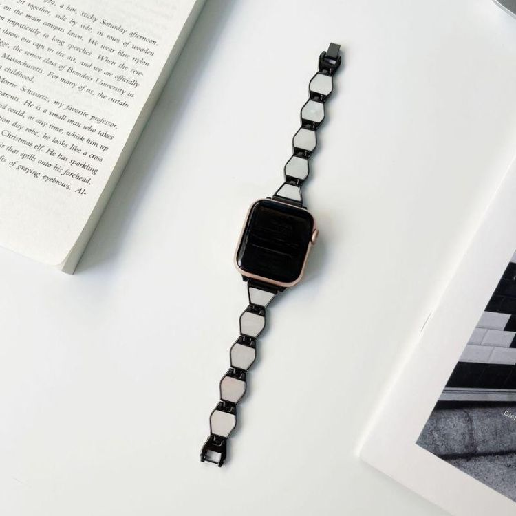 【上品に煌めく】シェルデザインアップルウォッチバンド【Apple Watch】