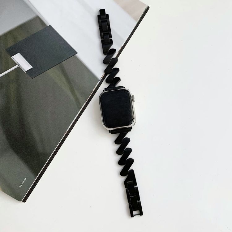 【優美に揺れる】ウェーブデザインメタルアップルウォッチバンド【Apple Watch】