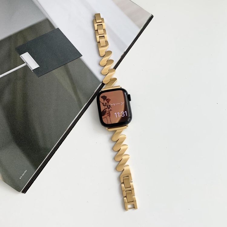 【優美に揺れる】ウェーブデザインメタルアップルウォッチバンド【Apple Watch】