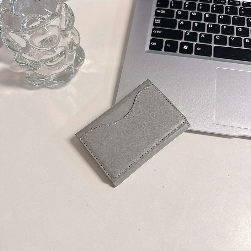 【上品シンプルな全7色】三つ折りレザーMagSafeカードケース【スマホカードケース】