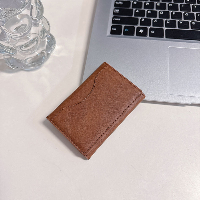 【上品シンプルな全7色】三つ折りレザーMagSafeカードケース【スマホカードケース】