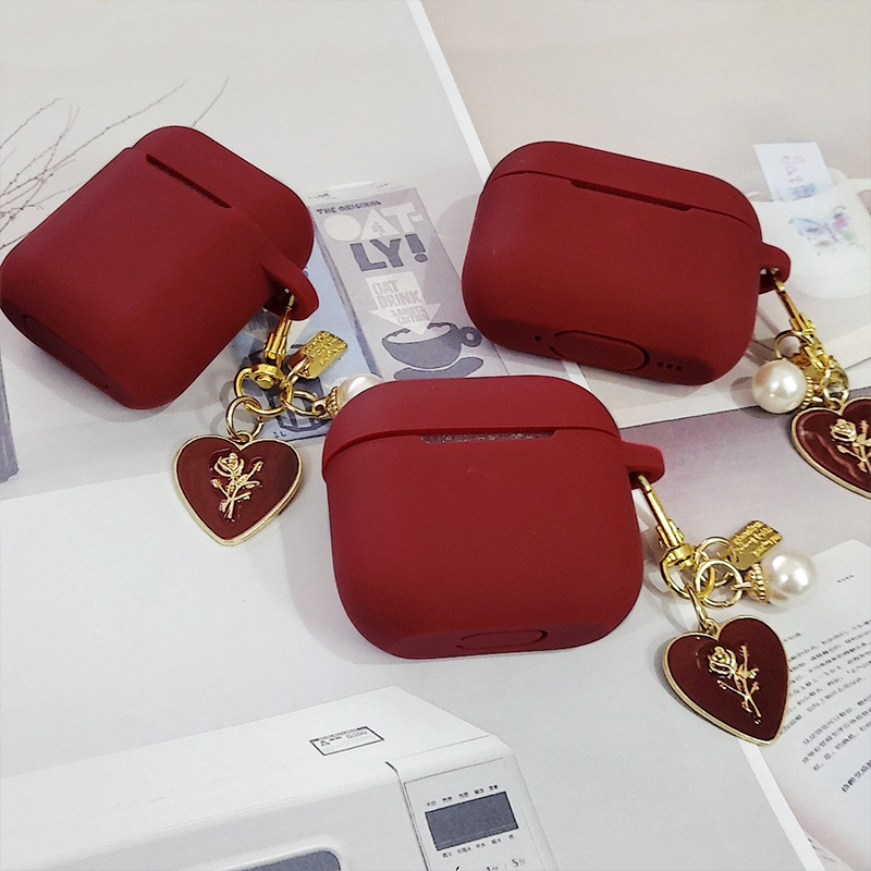 ハートチャームレッドエアーポッズケース【AirPods】