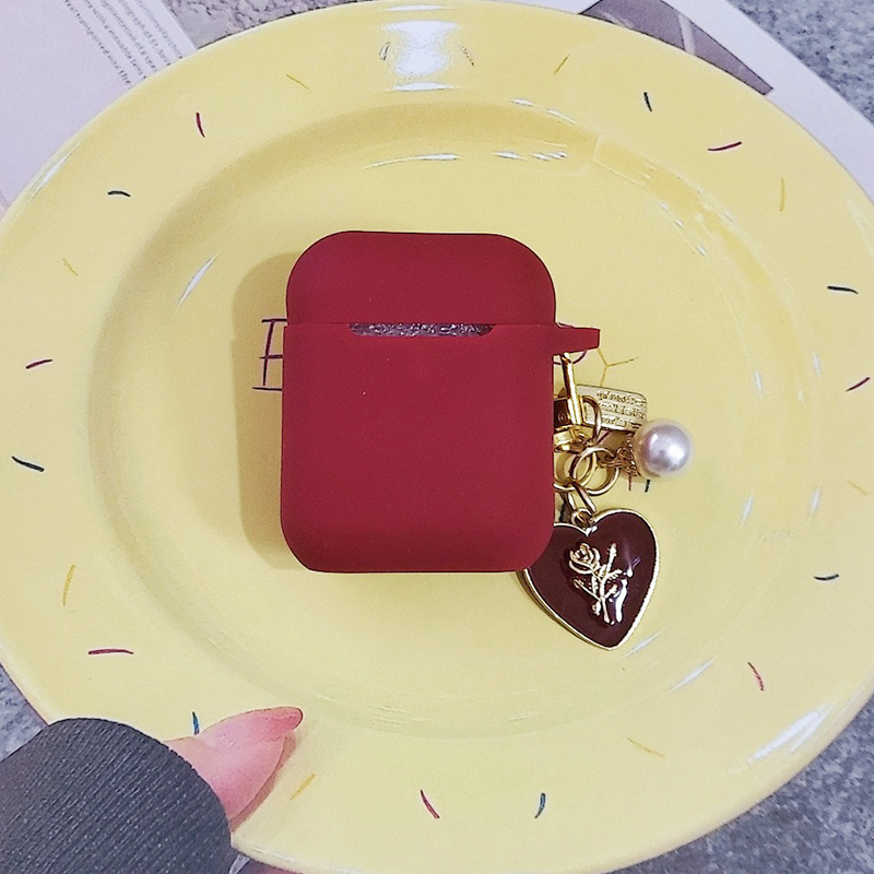 ハートチャームレッドエアーポッズケース【AirPods】