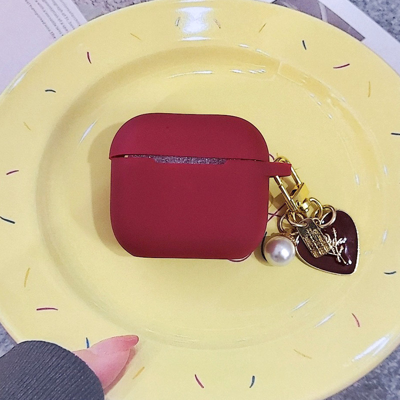 ハートチャームレッドエアーポッズケース【AirPods】