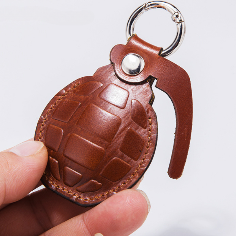 ユニークデザインレザーAirTagキーホルダー【キーホルダー
