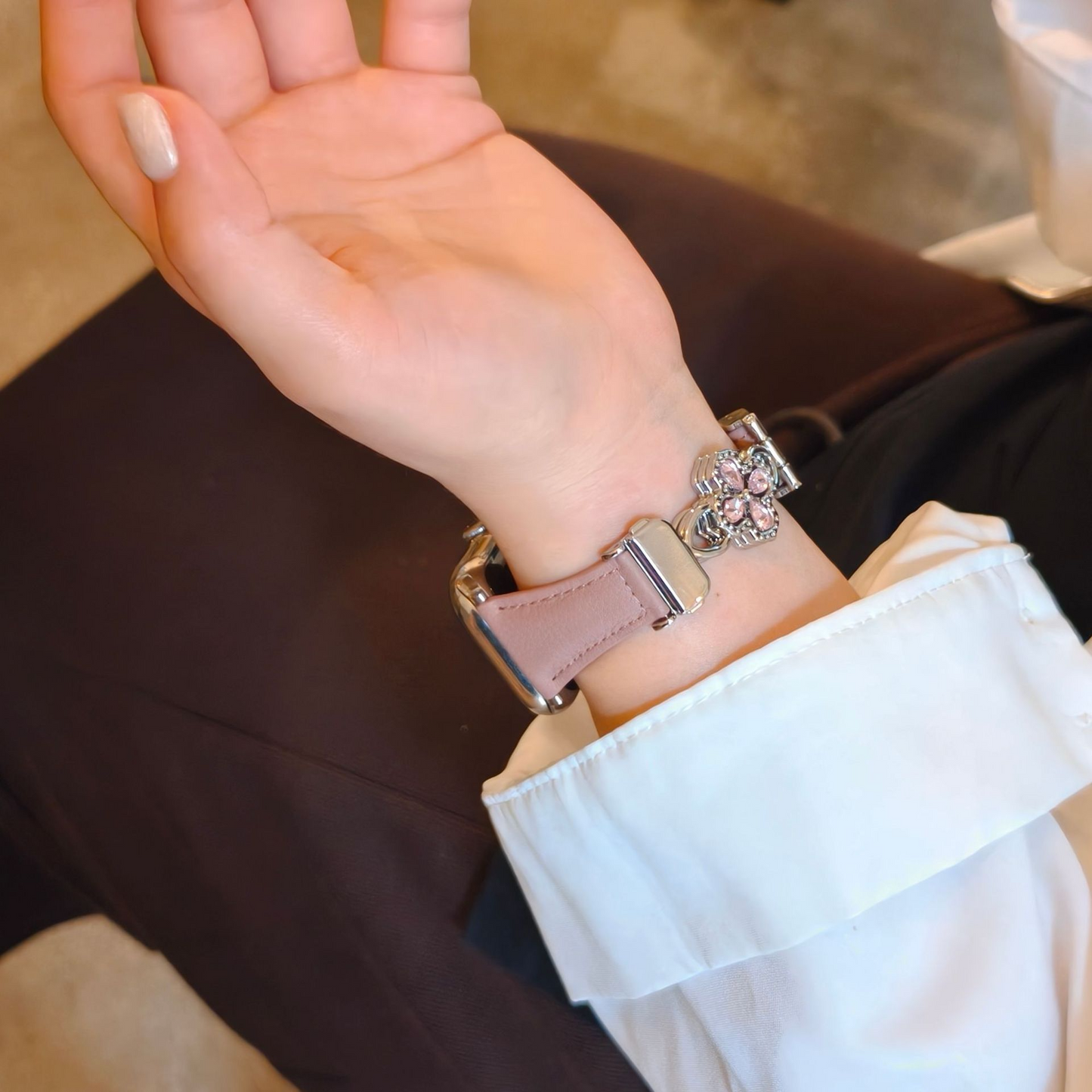 【手元を華やかに】クローバージュエリーバンド【Apple Watch】