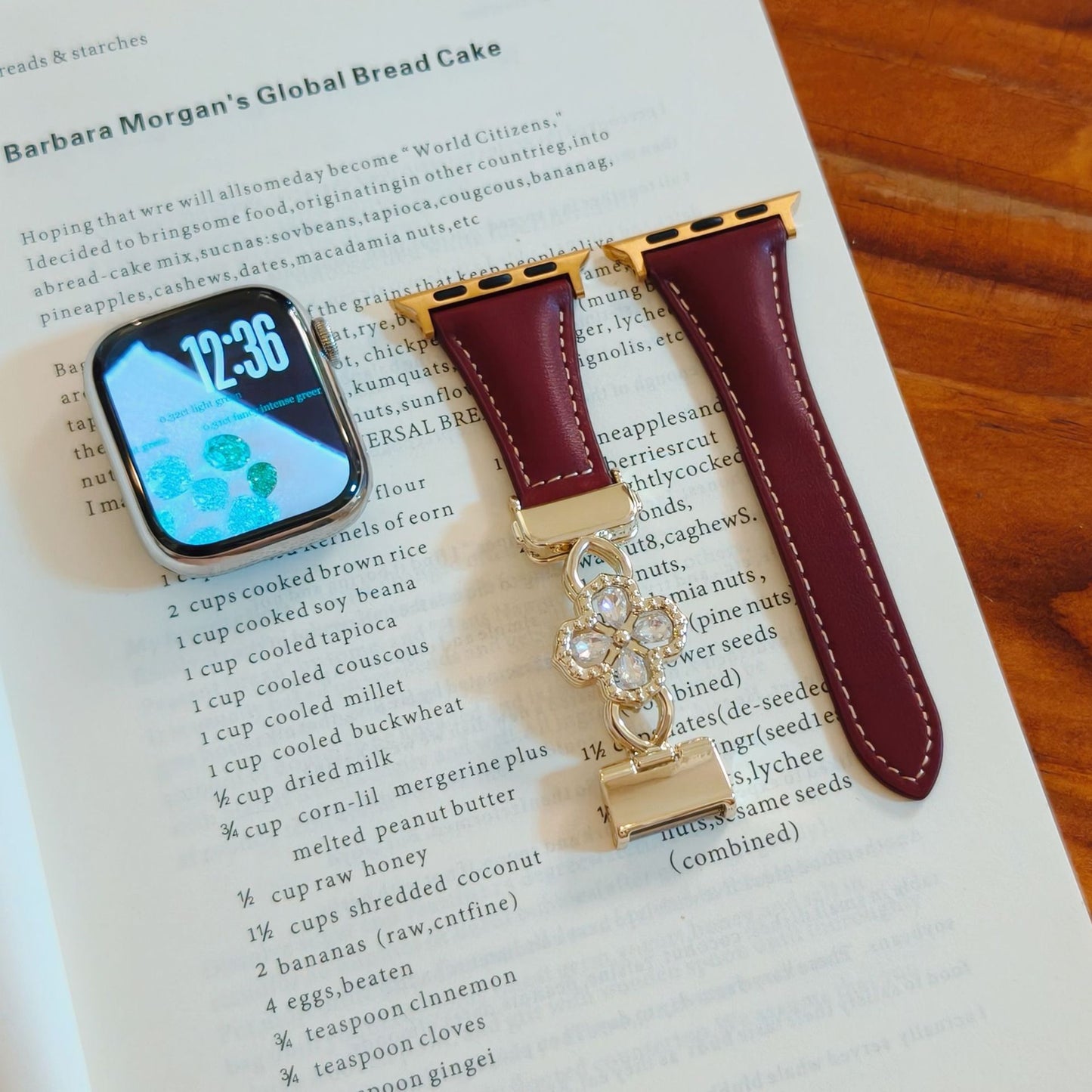 【手元を華やかに】クローバージュエリーバンド【Apple Watch】