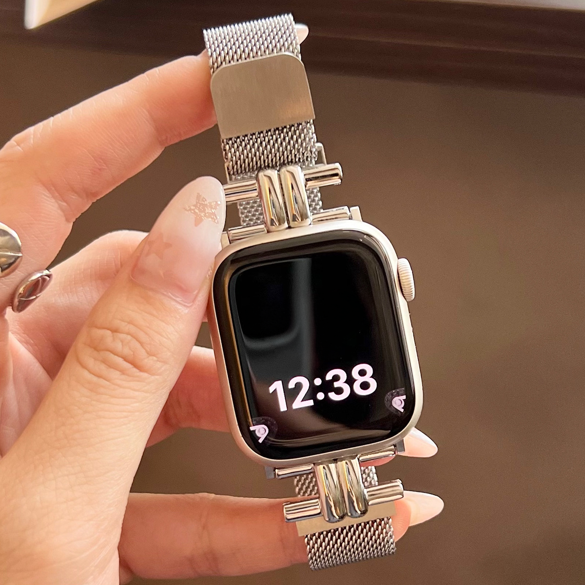 【シンプル上品】マグネットメッシュバンド【Apple Watch】