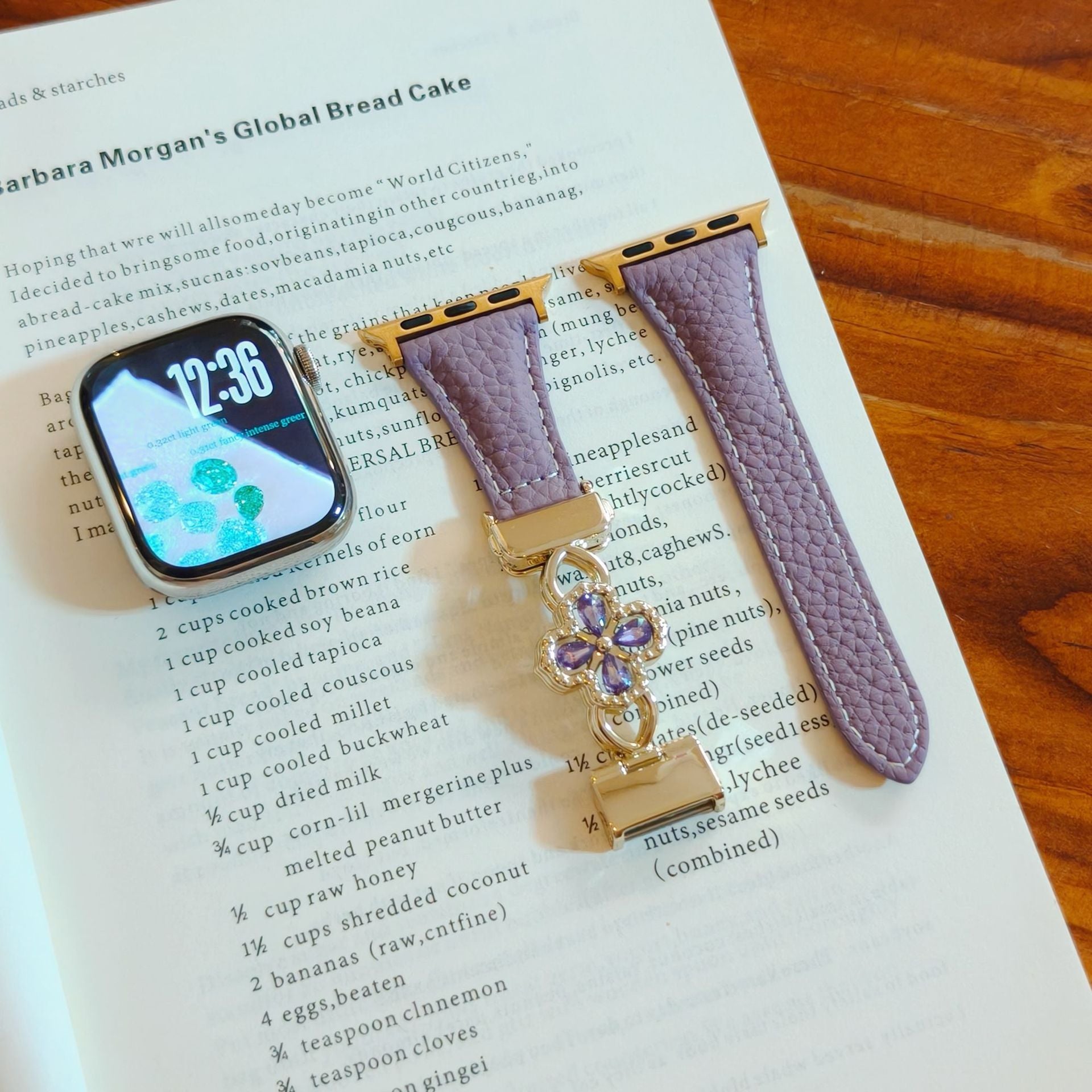 【手元を華やかに】クローバージュエリーバンド【Apple Watch】
