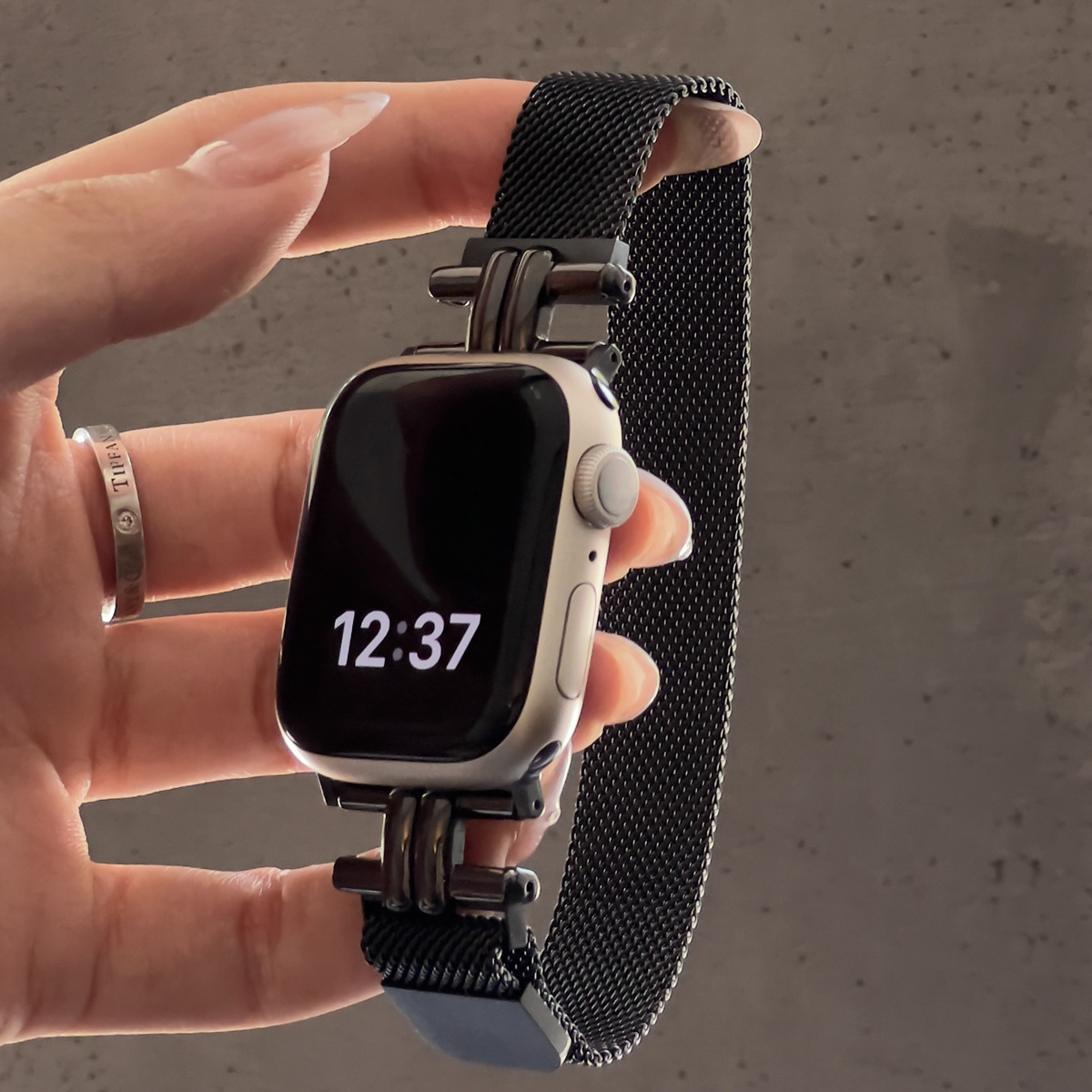 【シンプル上品】マグネットメッシュバンド【Apple Watch】