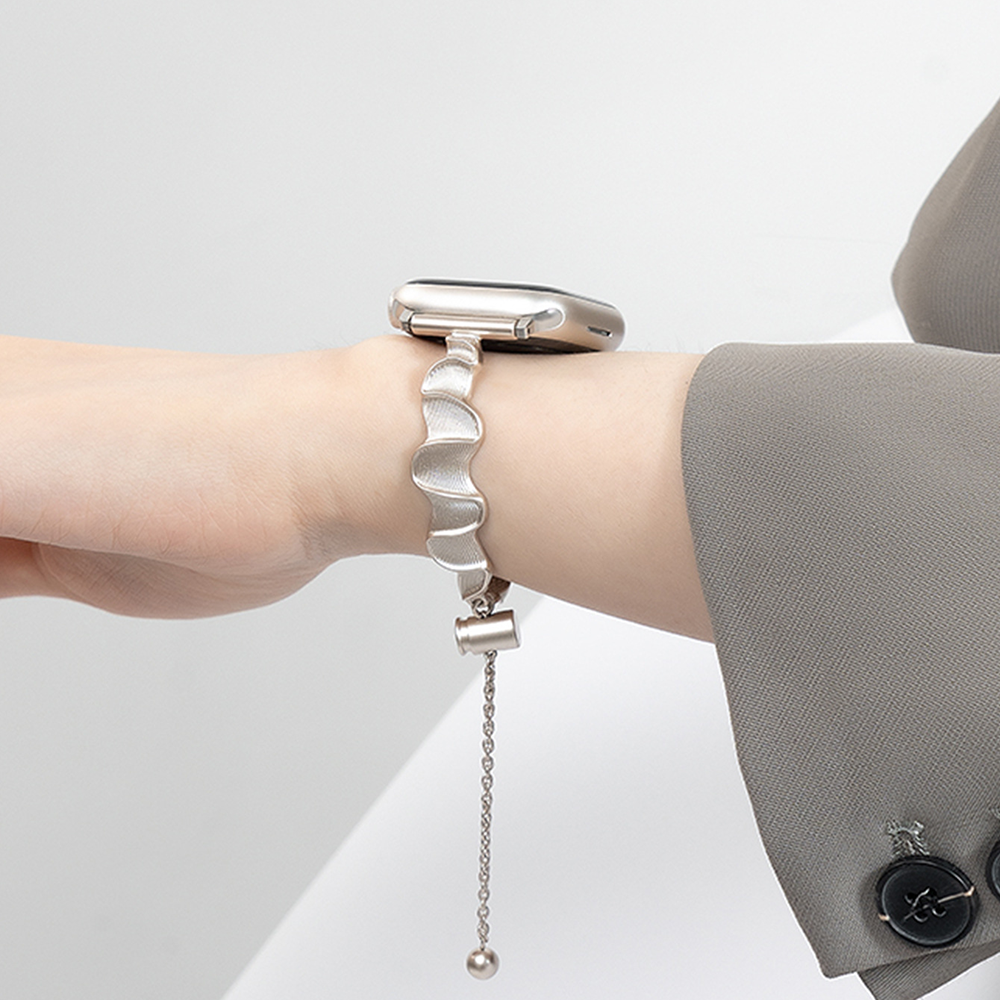 【スタイリッシュに魅せる】ウェーブメタルアップルウォッチバンド【Apple Watch】