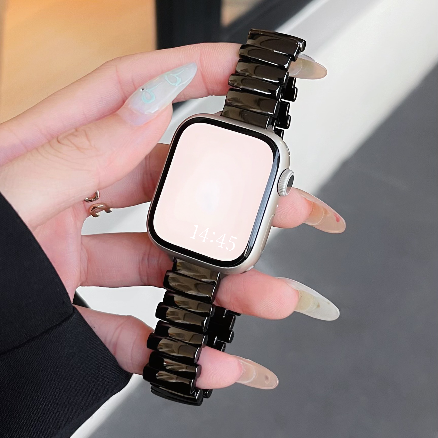 【ブレスレットのような存在感】ニュアンスメタルバンド【Apple Watch】