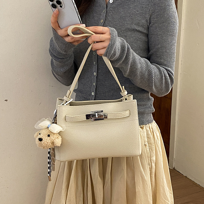 ラシックスクエアバッグ