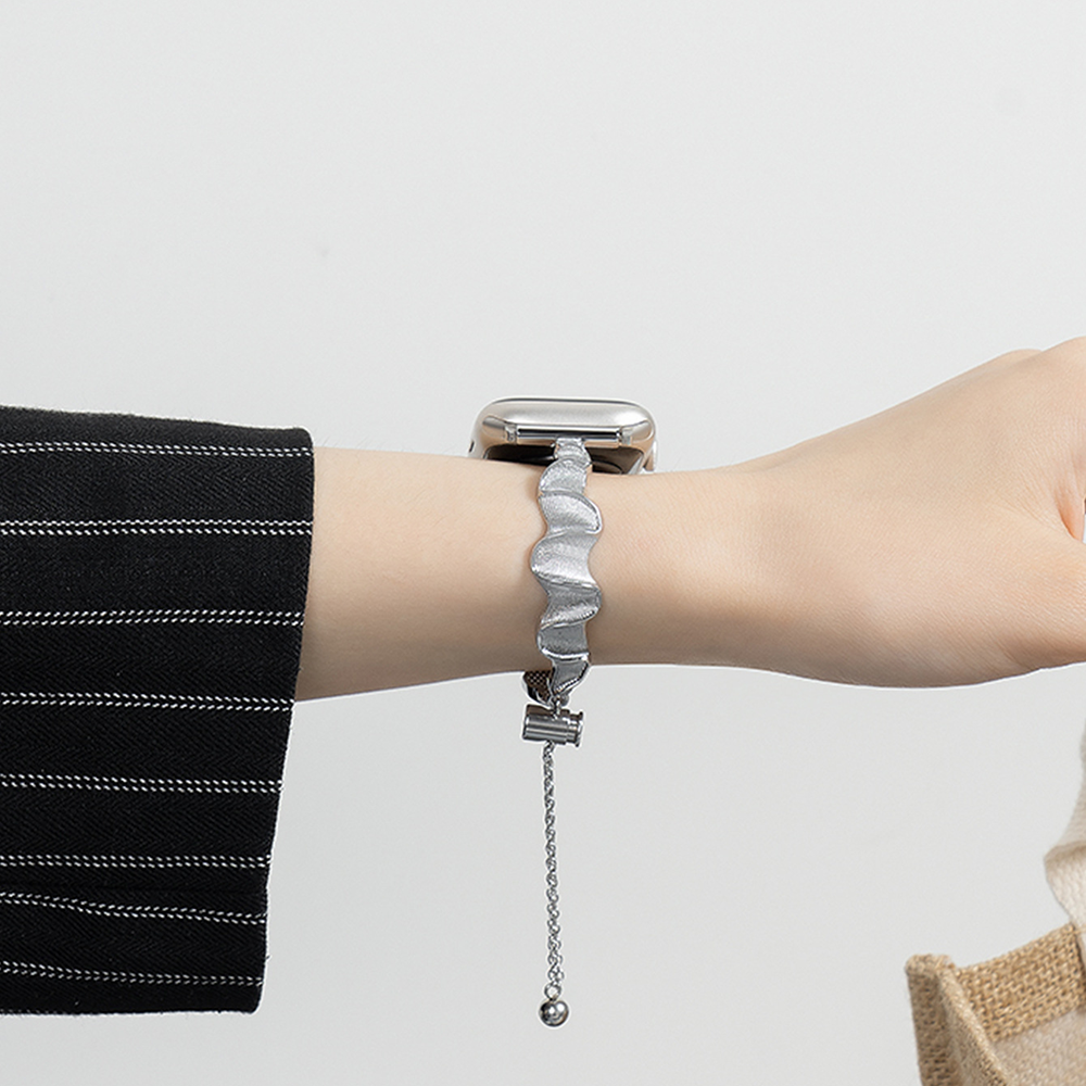 【スタイリッシュに魅せる】ウェーブメタルアップルウォッチバンド【Apple Watch】