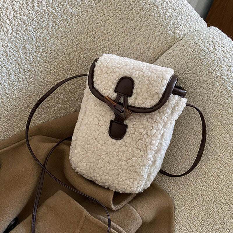 【ふわもこ素材】ボアトグルスマホショルダーバッグ【その他のタイプ】