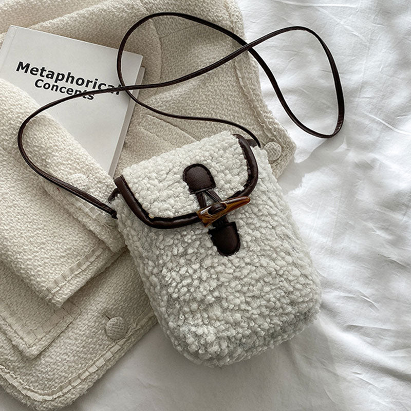 【ふわもこ素材】ボアトグルスマホショルダーバッグ【その他のタイプ】