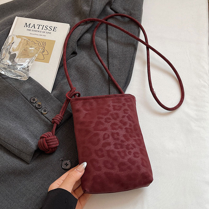 【大人の余裕】くすみレオパードスマホショルダーバッグ【その他のタイプ】