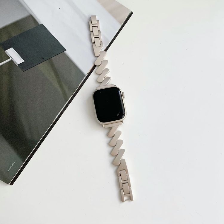 【優美に揺れる】ウェーブデザインメタルアップルウォッチバンド【Apple Watch】