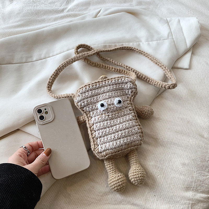 【ほっこりかわいい】トーストモンスター編み込みニットスマホサコッシュ【その他のタイプ】