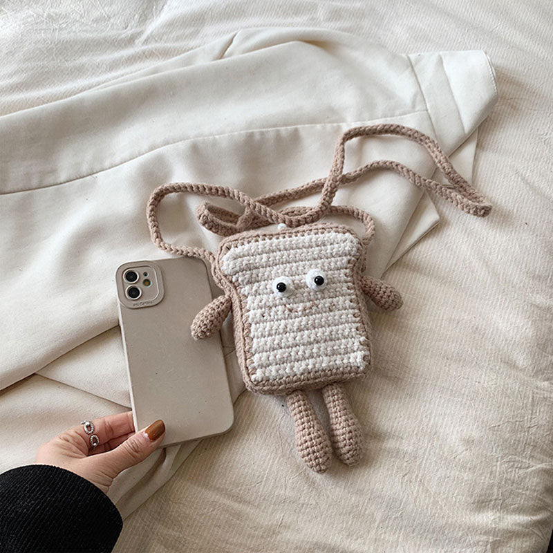 【ほっこりかわいい】トーストモンスター編み込みニットスマホサコッシュ【その他のタイプ】